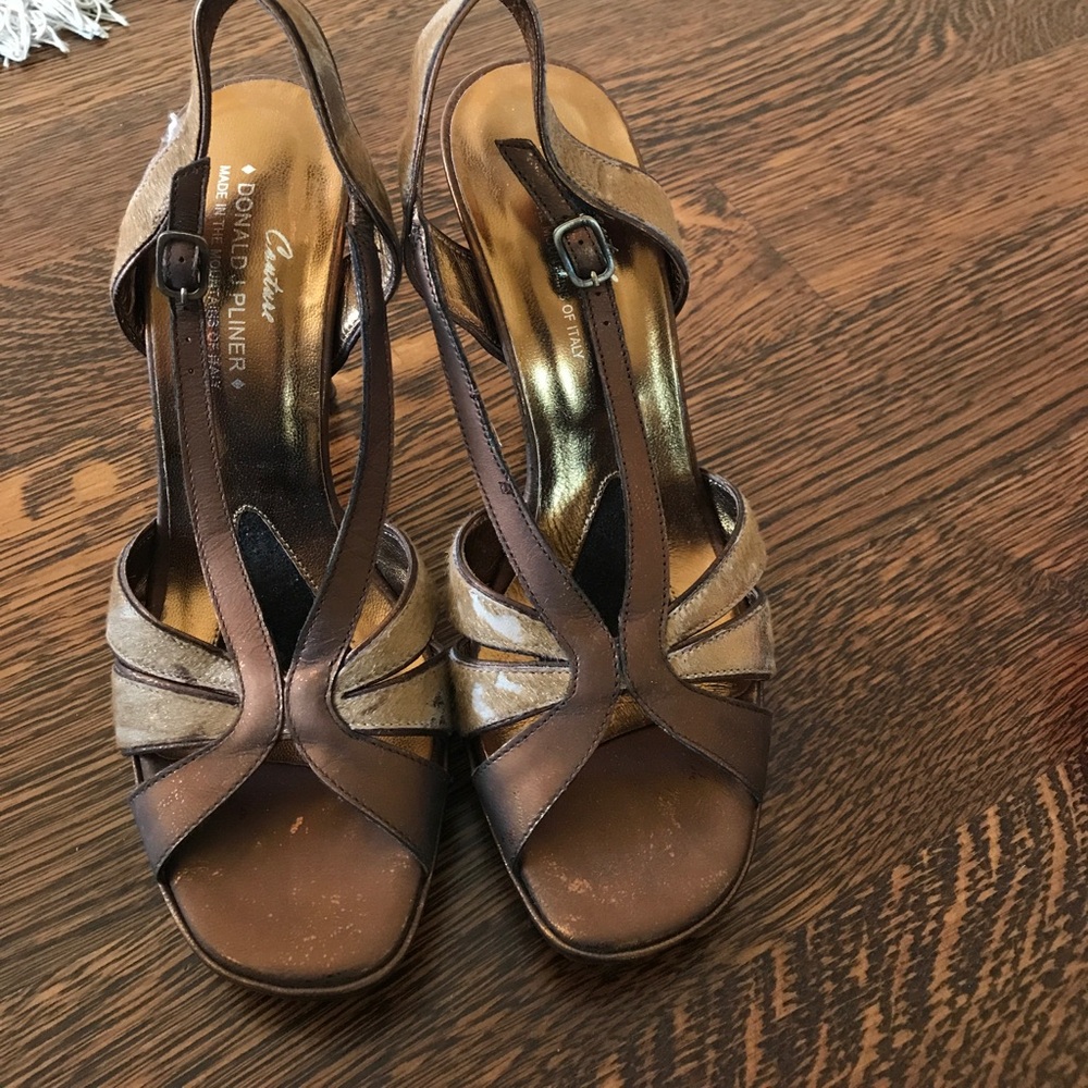 Couture Donald J. Pliner High Heel Shoe